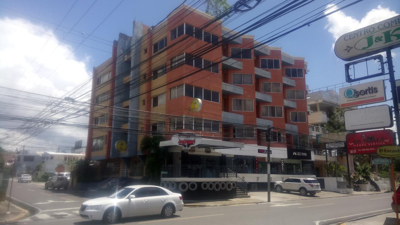 Apartahotel Jardines Metropolitanos Santiago De Los Caballeros Buitenkant foto