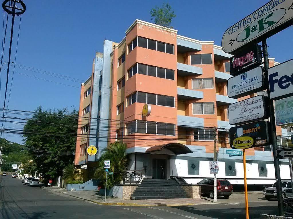 Apartahotel Jardines Metropolitanos Santiago De Los Caballeros Buitenkant foto